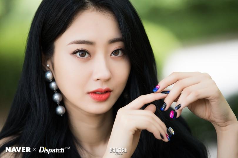 Gyeongree朴景丽隶属哪个女团成员？她在哪部电视剧中散发出不同魅力？