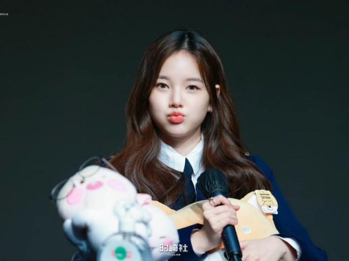 她为何被称拥有清纯“初恋”外貌？Lee Soojin李受珍隶属哪个女团成员？