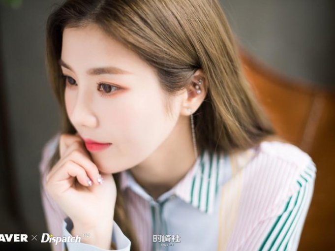 为何说她像洋娃娃一般自带发光效果?Kwon Eun B权恩妃哪年SOLO出道?